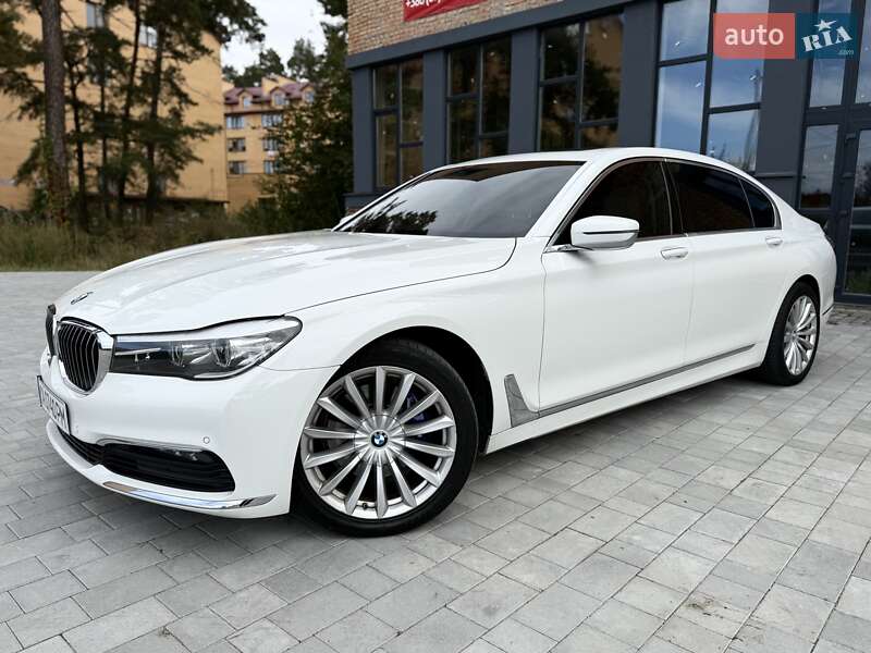 Седан BMW 7 Series 2016 в 