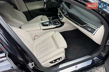 Седан BMW 7 Series 2019 в 