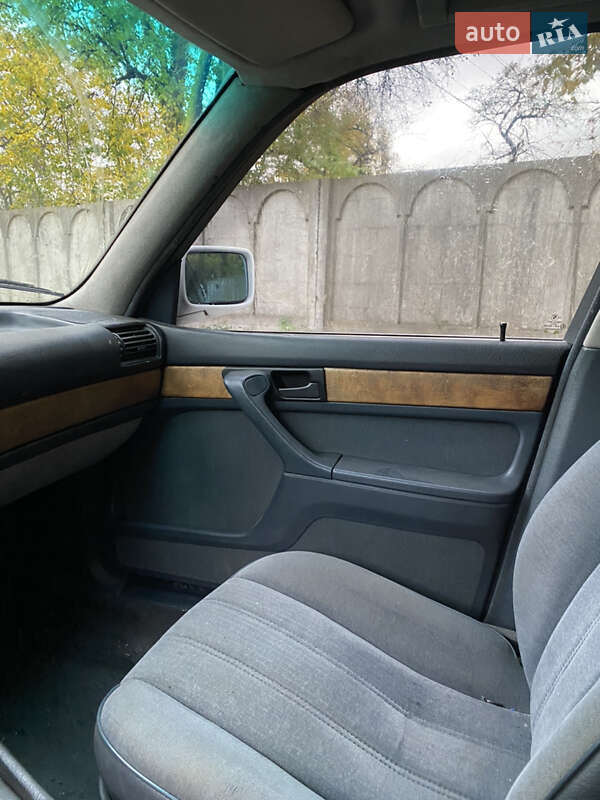Седан BMW 7 Series 1991 в Коломиї