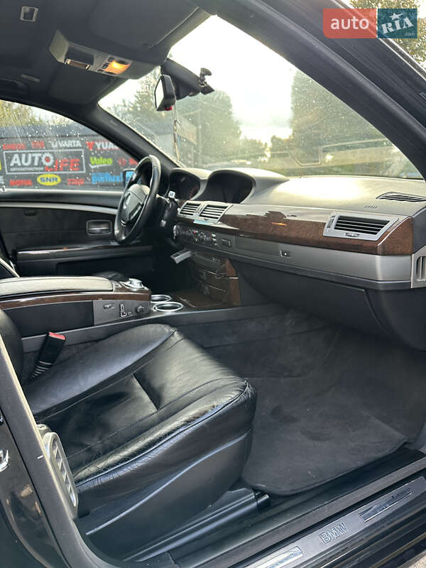 Седан BMW 7 Series 2003 в Радивилове