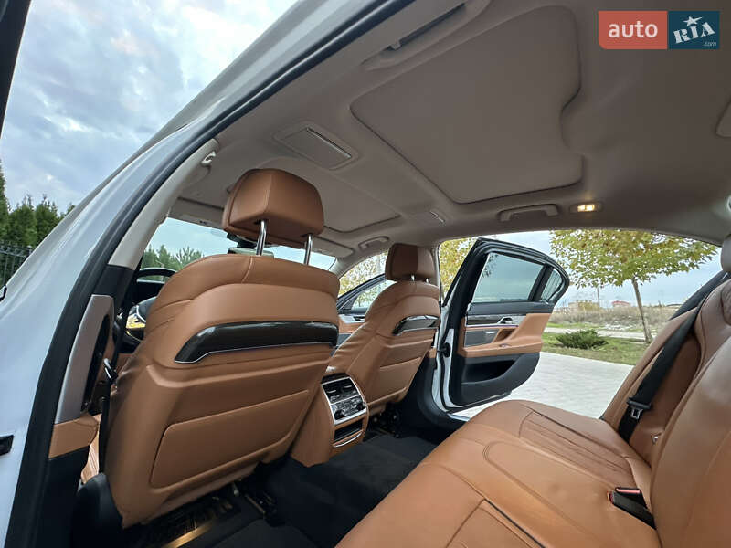 Седан BMW 7 Series 2017 в Одесі