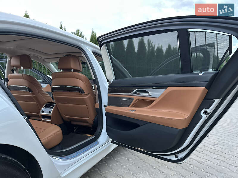 Седан BMW 7 Series 2017 в Одесі