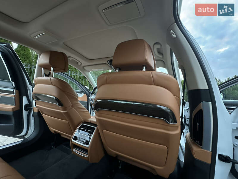 Седан BMW 7 Series 2017 в Одесі