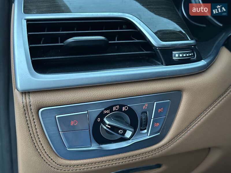 Седан BMW 7 Series 2017 в Одесі