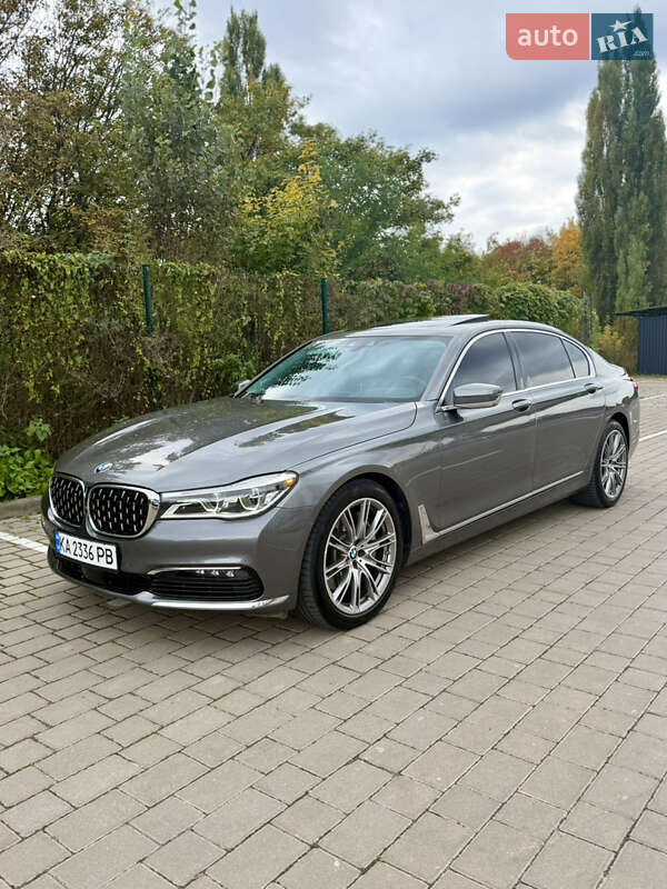 Седан BMW 7 Series 2015 в Луцьку фото Седан BMW 7 Series 2015 в Луцьку