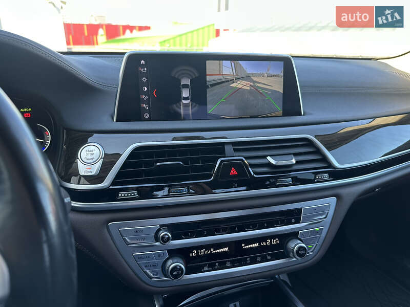Седан BMW 7 Series 2016 в Киеве
