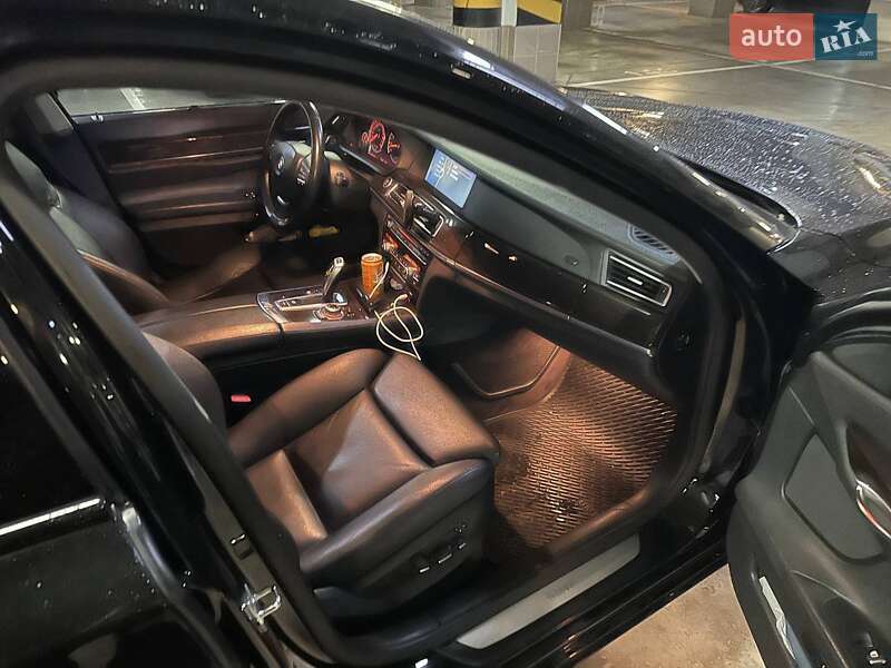 Седан BMW 7 Series 2009 в Киеве