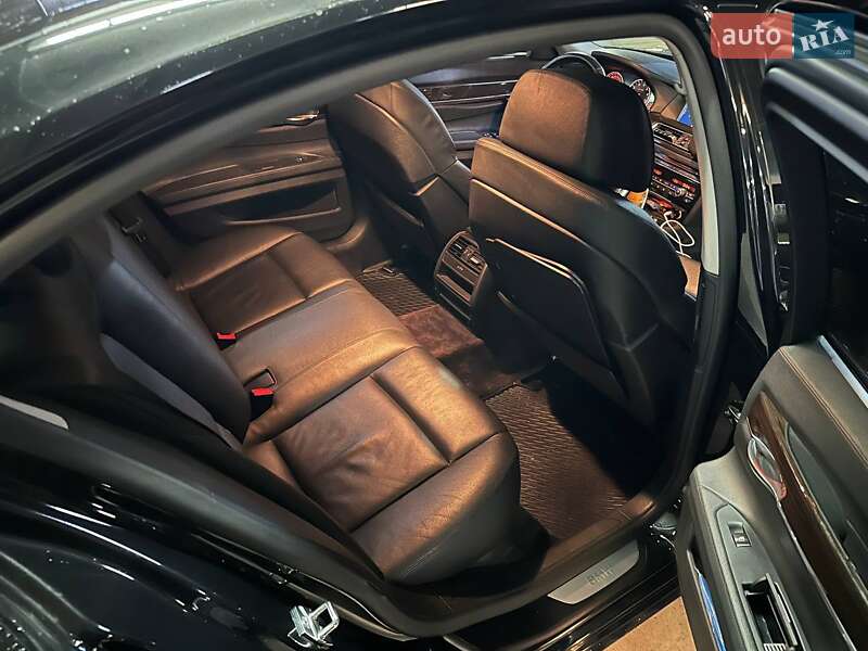 Седан BMW 7 Series 2009 в Киеве
