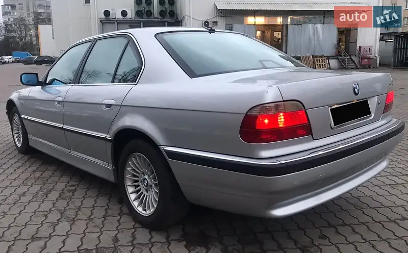 BMW 7 Series 2001