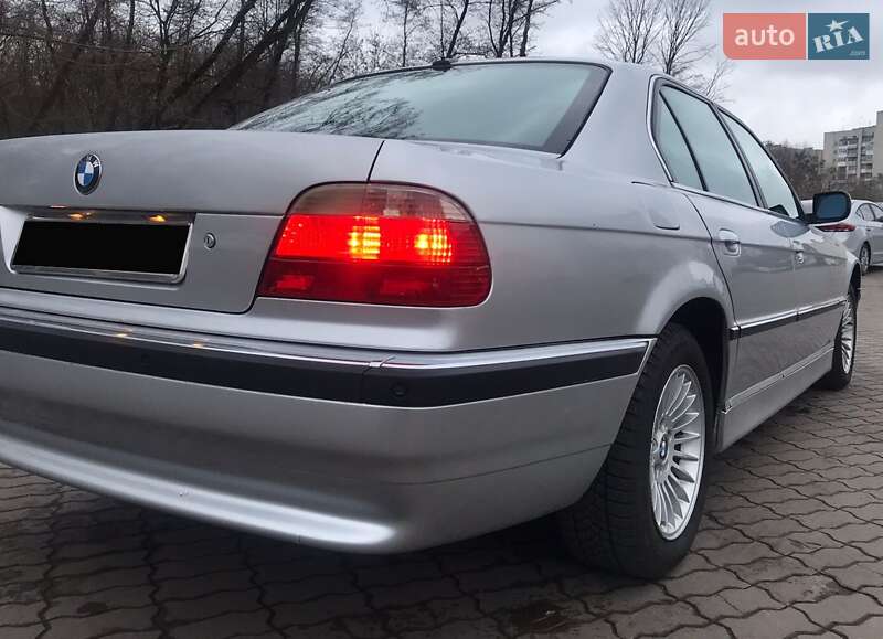 Седан BMW 7 Series 2001 в Львове