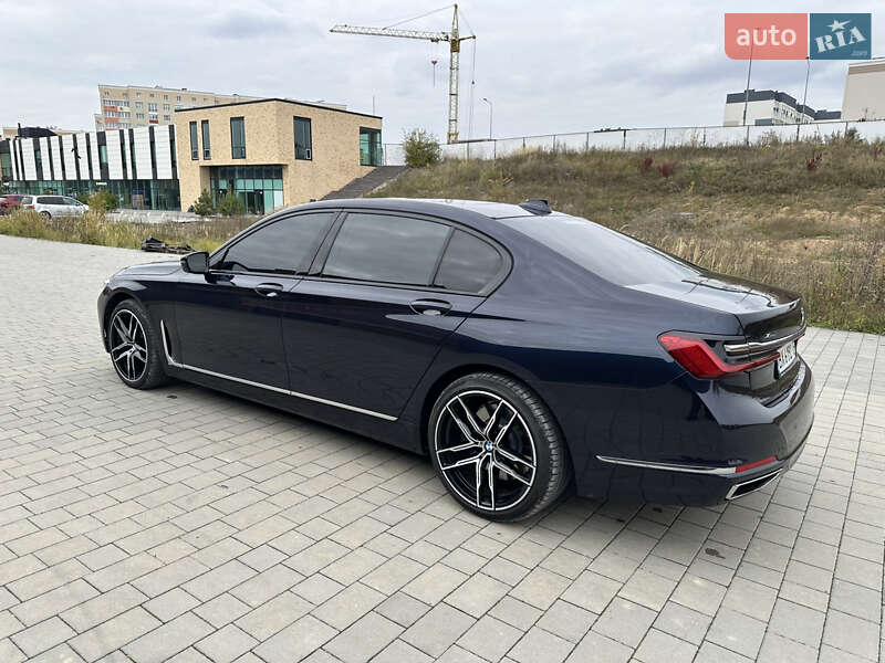 Седан BMW 7 Series 2019 в Хмельницком фото 18 Седан BMW 7 Series 2019 в Хмельницком