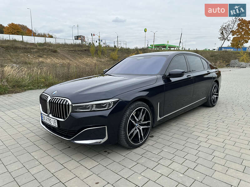 Седан BMW 7 Series 2019 в Хмельницком фото 30 Седан BMW 7 Series 2019 в Хмельницком