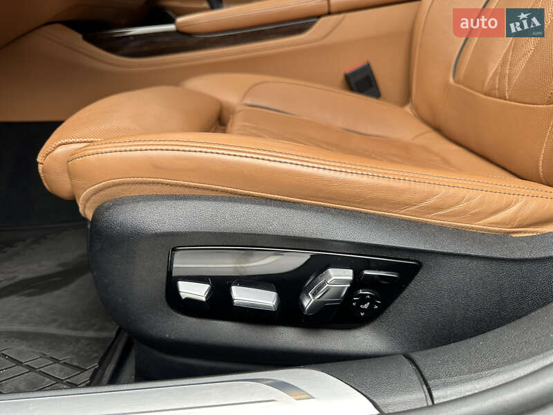 Седан BMW 7 Series 2019 в Хмельницком фото 46 Седан BMW 7 Series 2019 в Хмельницком