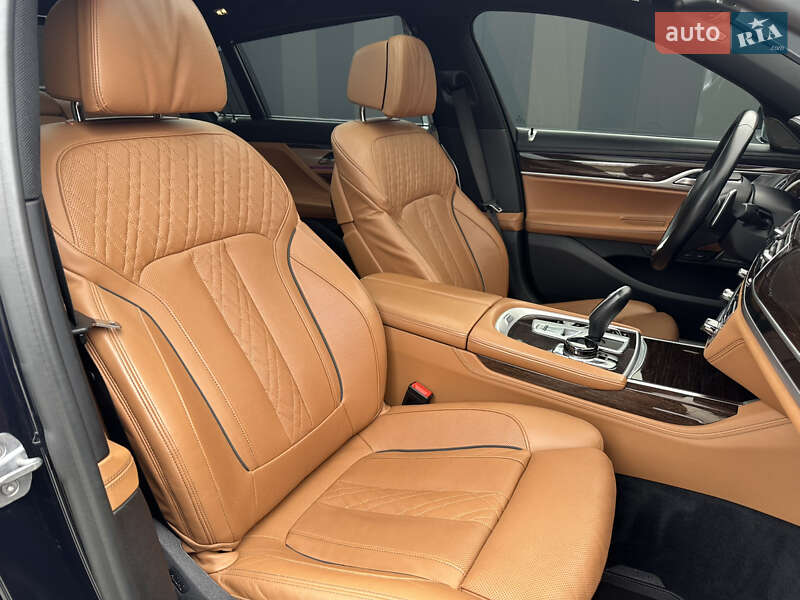 Седан BMW 7 Series 2019 в Хмельницком фото 64 Седан BMW 7 Series 2019 в Хмельницком