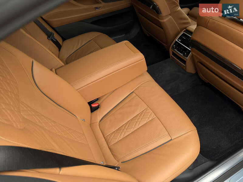 Седан BMW 7 Series 2020 в Киеве фото 24 Седан BMW 7 Series 2020 в Киеве