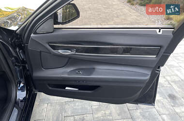 Седан BMW 7 Series 2013 в 