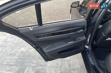 Седан BMW 7 Series 2013 в 