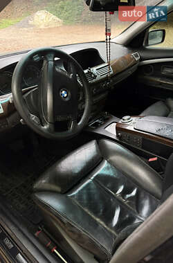 Седан BMW 7 Series 2005 в  фото 7 Седан BMW 7 Series 2005 в
