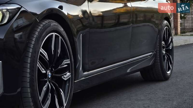 Седан BMW 7 Series 2019 в Луцке