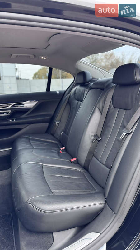 Седан BMW 7 Series 2018 в Киеве фото 15 Седан BMW 7 Series 2018 в Киеве