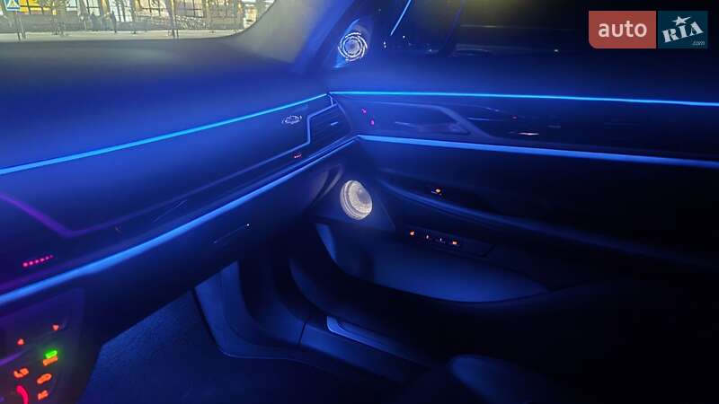 Седан BMW 7 Series 2019 в Луцке