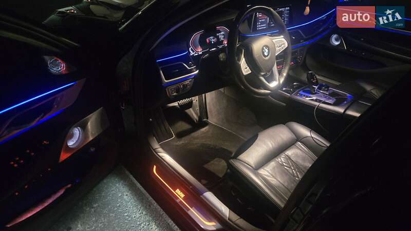 Седан BMW 7 Series 2019 в Луцке