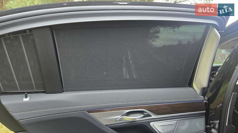 Седан BMW 7 Series 2019 в Луцке