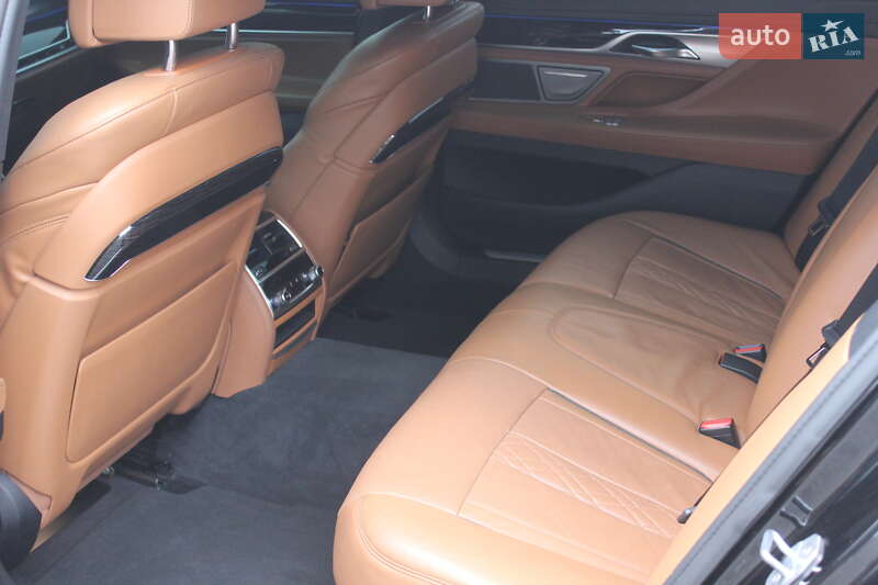 Седан BMW 7 Series 2015 в Днепре фото 22 Седан BMW 7 Series 2015 в Днепре