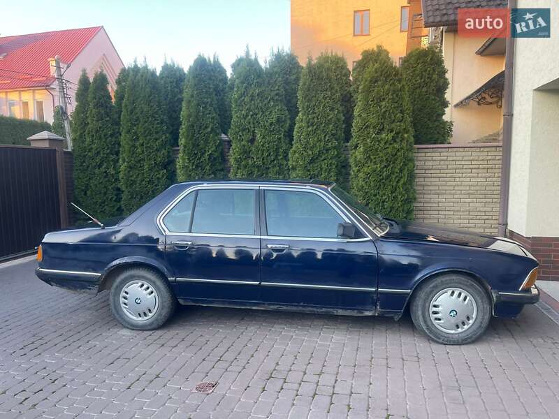 Седан BMW 7 Series 1985 в Черновцах