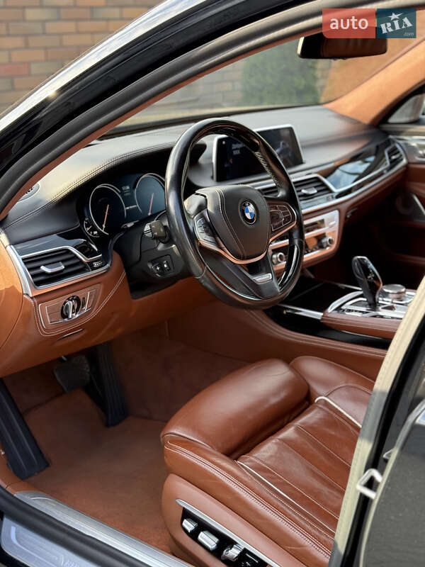 Седан BMW 7 Series 2016 в Вінниці