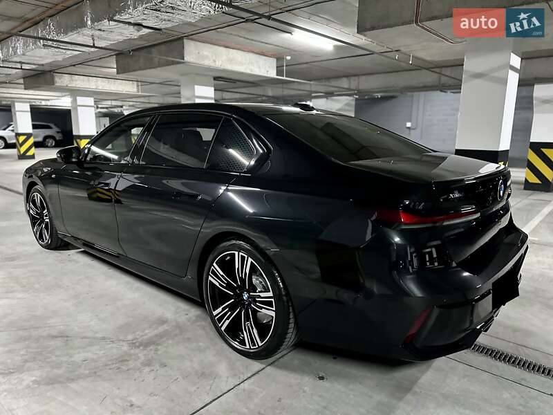 Седан BMW 7 Series 2024 в Дніпрі фото 8 Седан BMW 7 Series 2024 в Дніпрі