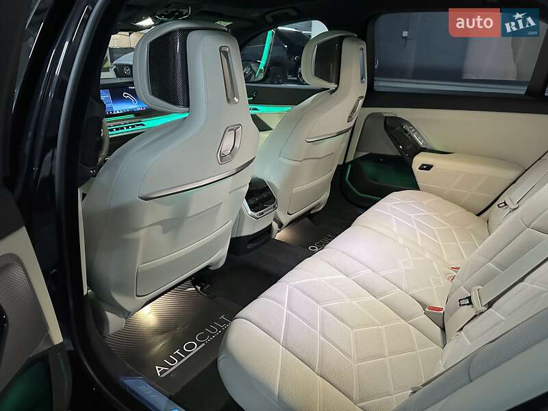 Седан BMW 7 Series 2024 в Дніпрі фото 29 Седан BMW 7 Series 2024 в Дніпрі