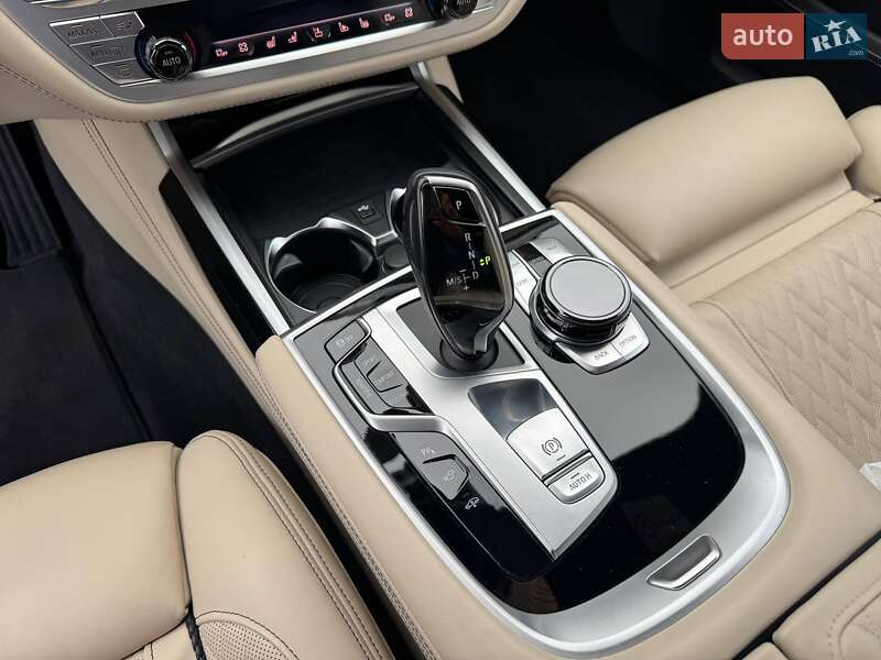 Седан BMW 7 Series 2020 в Киеве фото 31 Седан BMW 7 Series 2020 в Киеве