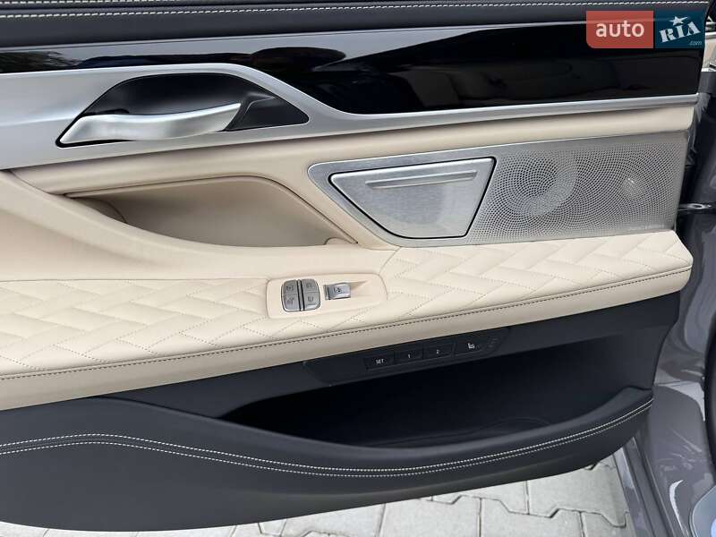 Седан BMW 7 Series 2020 в Киеве фото 44 Седан BMW 7 Series 2020 в Киеве
