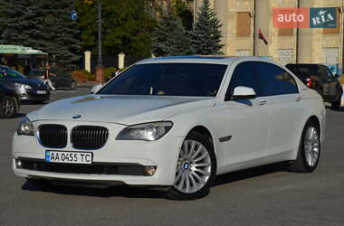 Седан BMW 7 Series 2010 в 