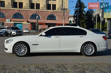 Седан BMW 7 Series 2010 в 