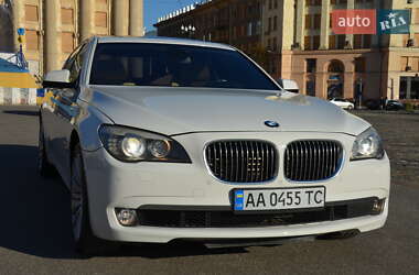 Седан BMW 7 Series 2010 в 