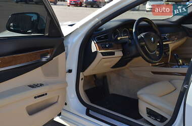 Седан BMW 7 Series 2010 в 
