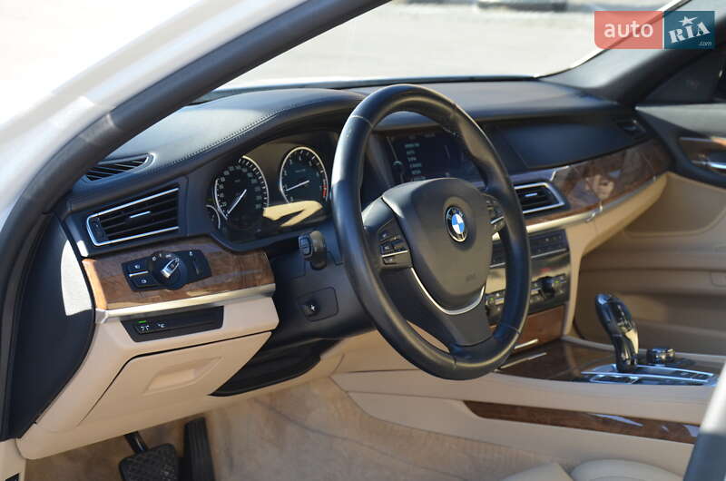 Седан BMW 7 Series 2010 в Харкові фото 49 Седан BMW 7 Series 2010 в Харкові