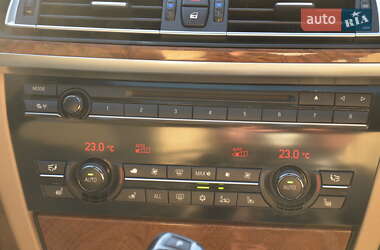 Седан BMW 7 Series 2010 в 