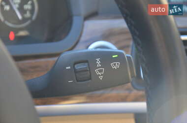 Седан BMW 7 Series 2010 в 