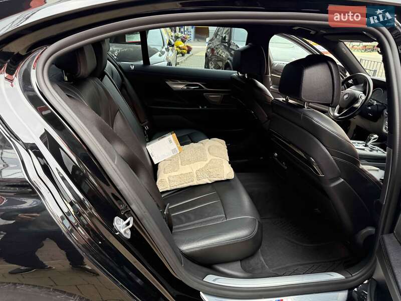 Седан BMW 7 Series 2019 в Львове фото 49 Седан BMW 7 Series 2019 в Львове