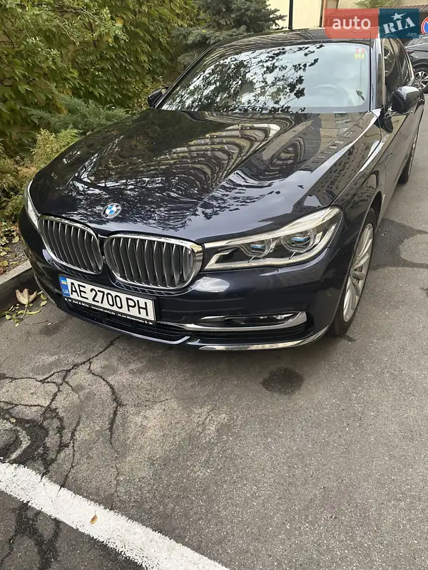 BMW 7 Series 2017 VIN WBA7D01050GJ46092 фото оголошення 2 з 62