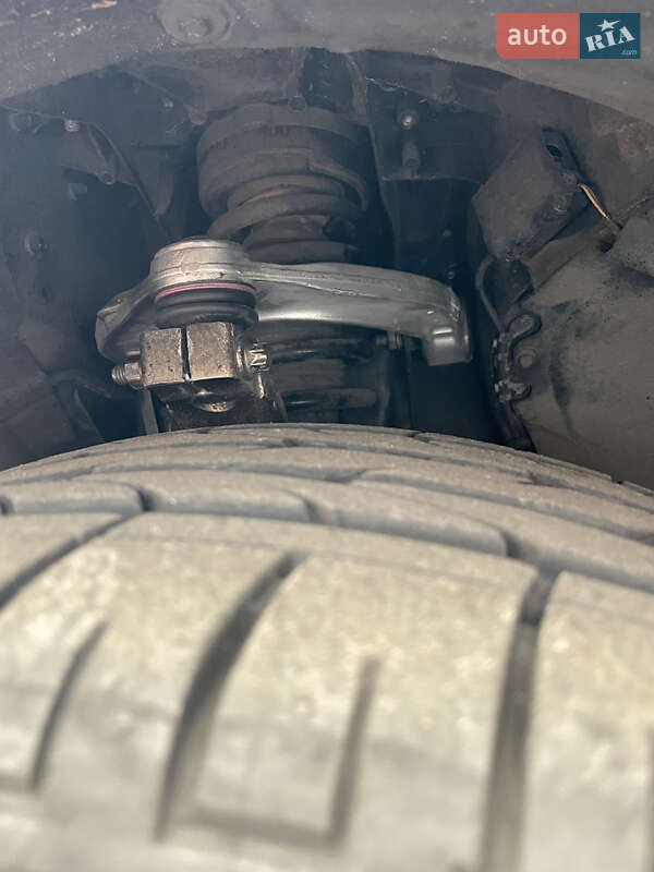 Седан BMW 7 Series 2011 в Києві