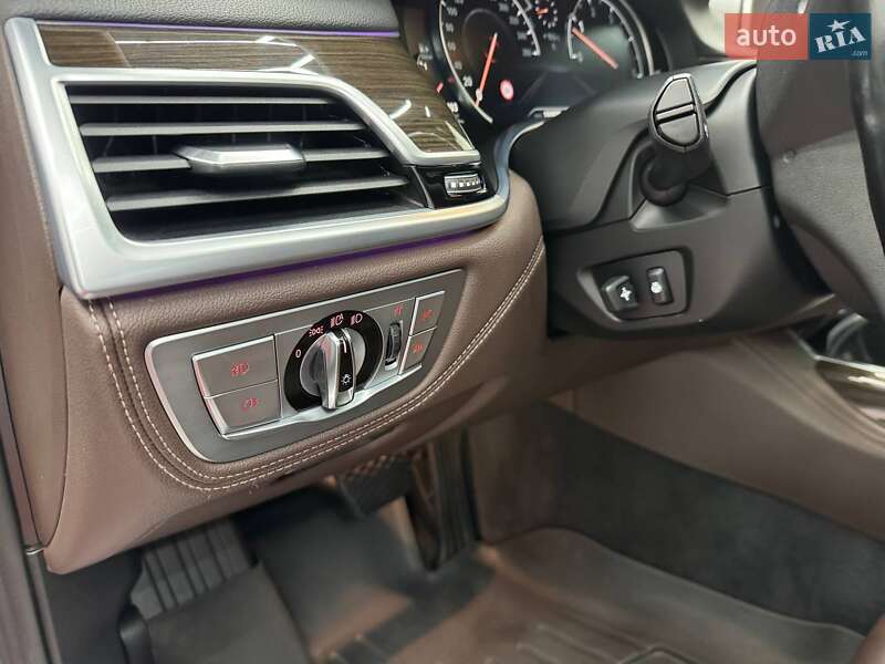 Седан BMW 7 Series 2016 в Черкассах
