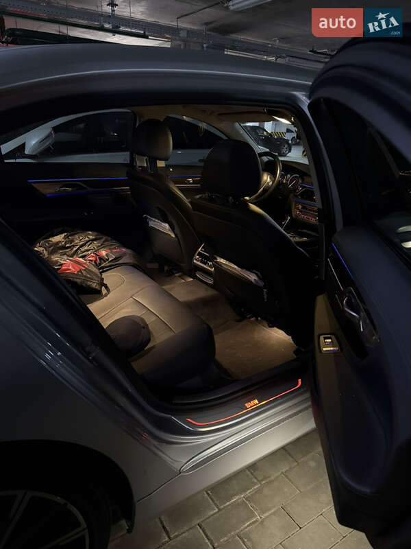 Седан BMW 7 Series 2018 в Киеве