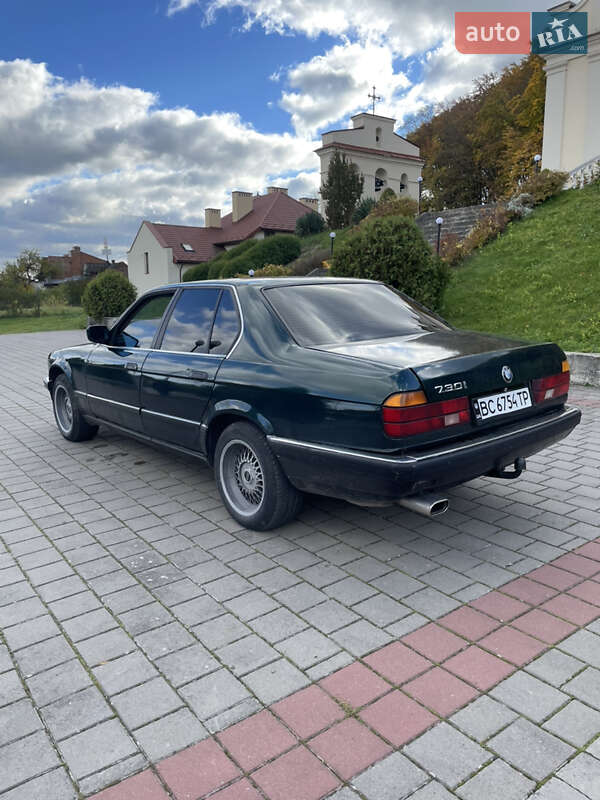 Седан BMW 7 Series 1988 в Винниках