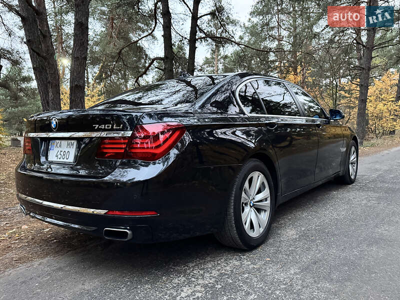 Седан BMW 7 Series 2015 в Киеве