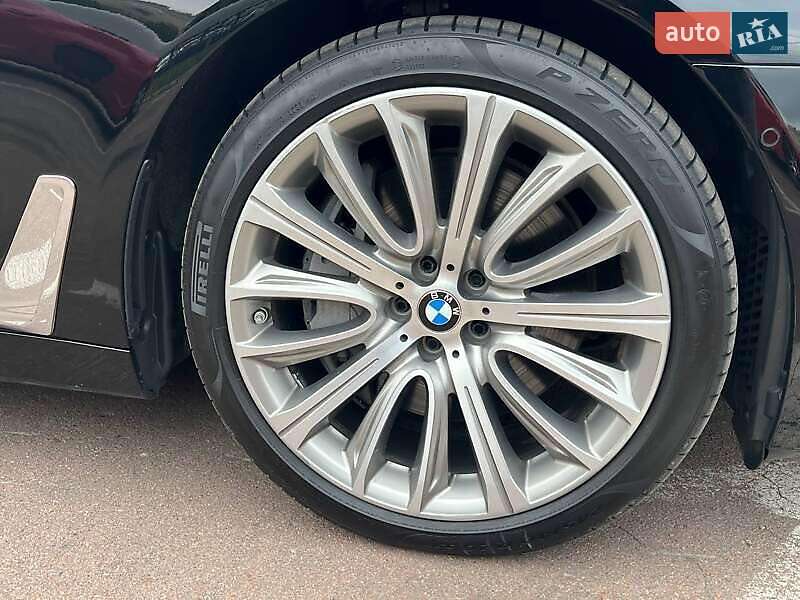 Седан BMW 7 Series 2017 в Киеве фото 7 Седан BMW 7 Series 2017 в Киеве