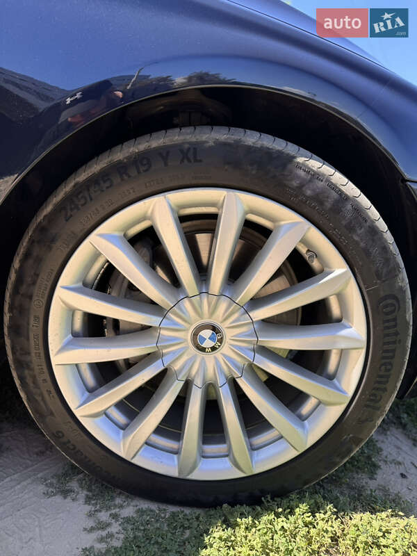 Седан BMW 7 Series 2017 в Киеве
